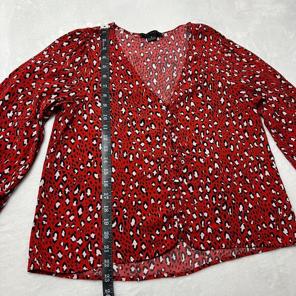 Sanctuary Noelle Leopard Print Smocked Sleeve Button Down Blouse *SMALL FLAW* - Picture 11 of 15